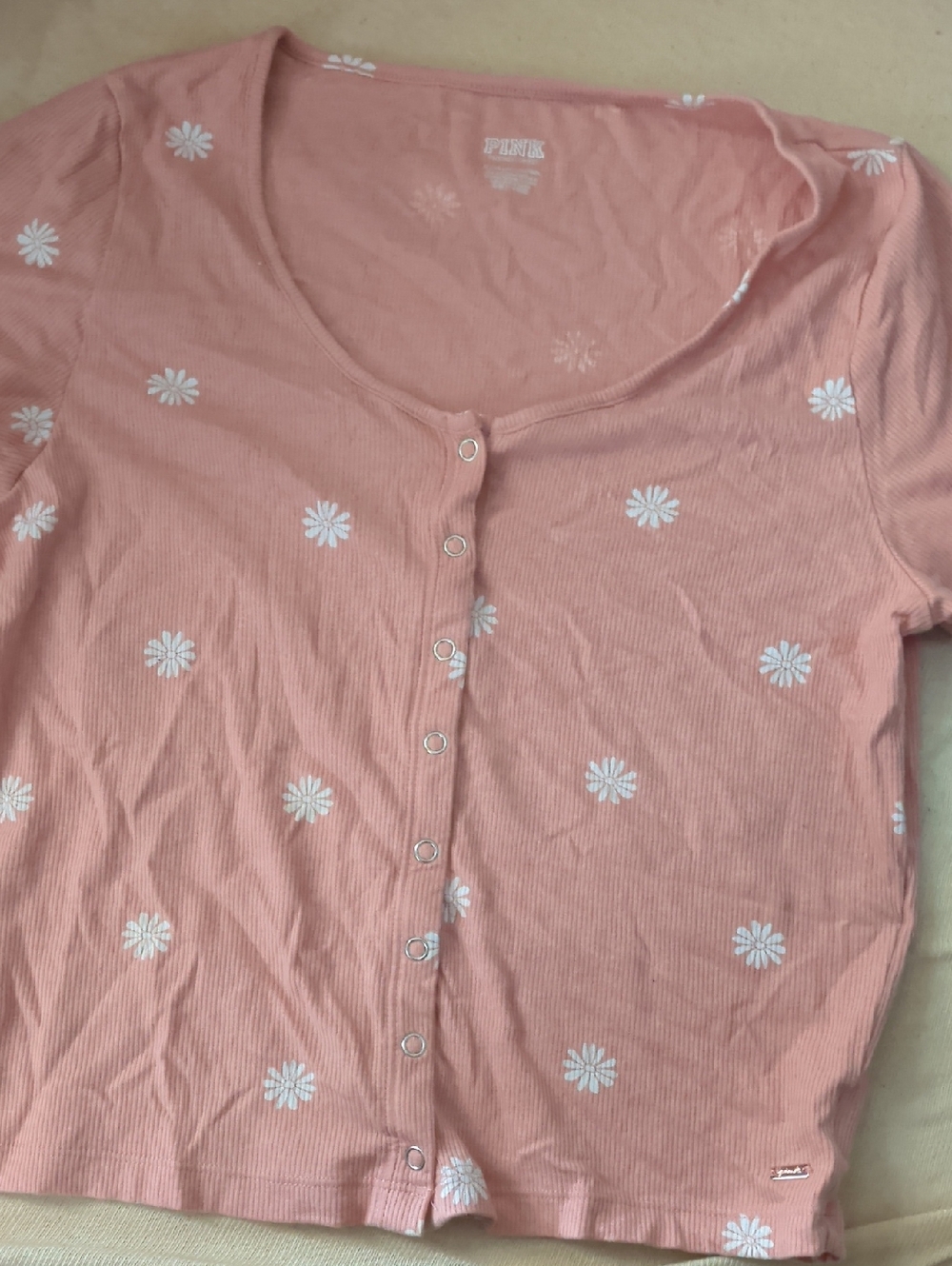 PINK Cropped Daisy Button-Front Tee - Dusty Coral Pink Size XL Used